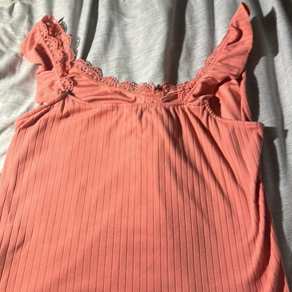 Tank top - Picture 2 of 3